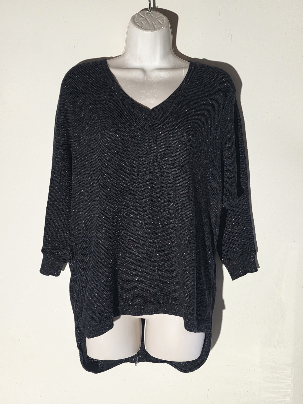 Express Women's Black V-Neck Metallic Thread Pullover Sweater (Size S)